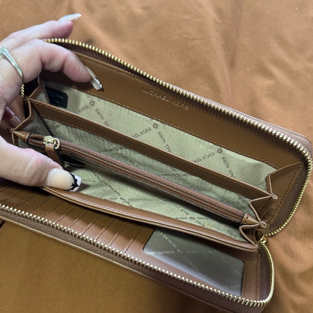 Michael Kors Denim Blue Zip Wallet - Picture 3 of 4